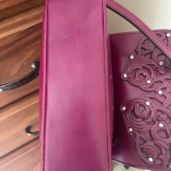 Patricia Nash Filigree Crossbody - Picture 4 of 7